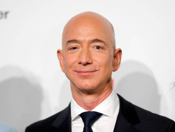 Jeff Bezos joins other millionaires to create a company with which they will seek immortality